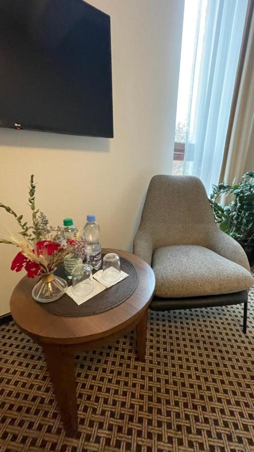 Hotel Silvia Gold Gliwice Buitenkant foto