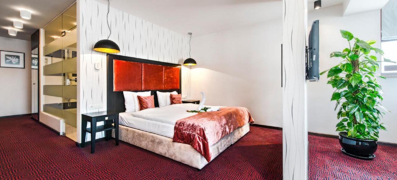 Hotel Silvia Gold Gliwice Kamer foto